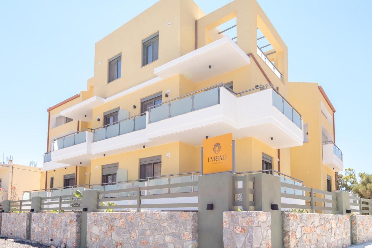 Evriali Comfort Living Palaiochora Exterior foto